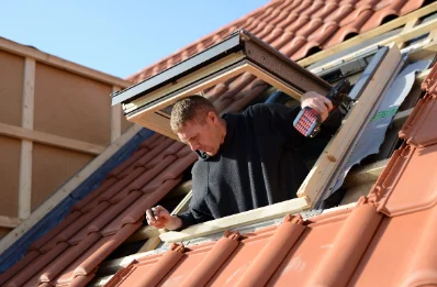 Pose de fenêtres de toit Velux à Creissan